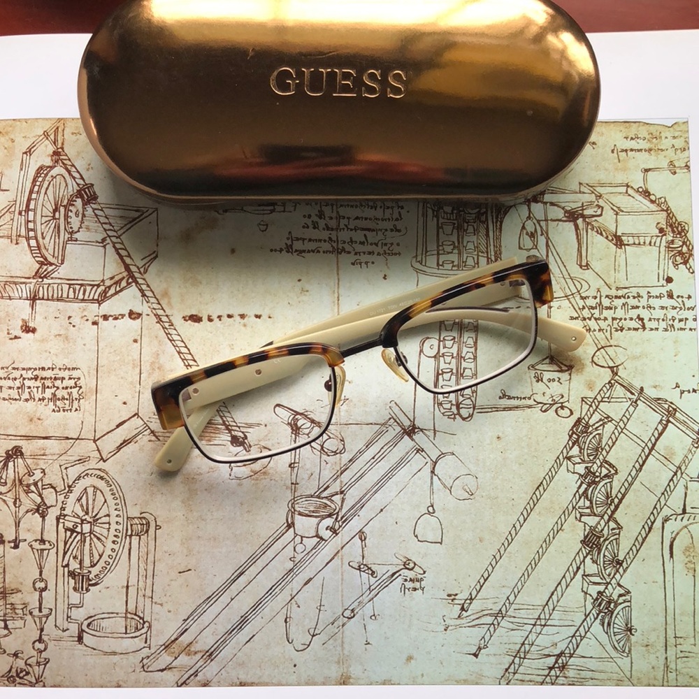 Guess Frames